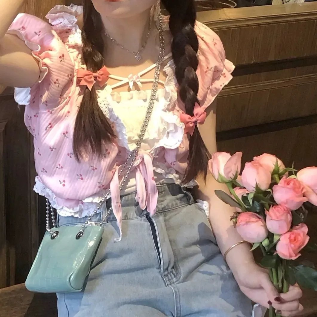 青青河畔草